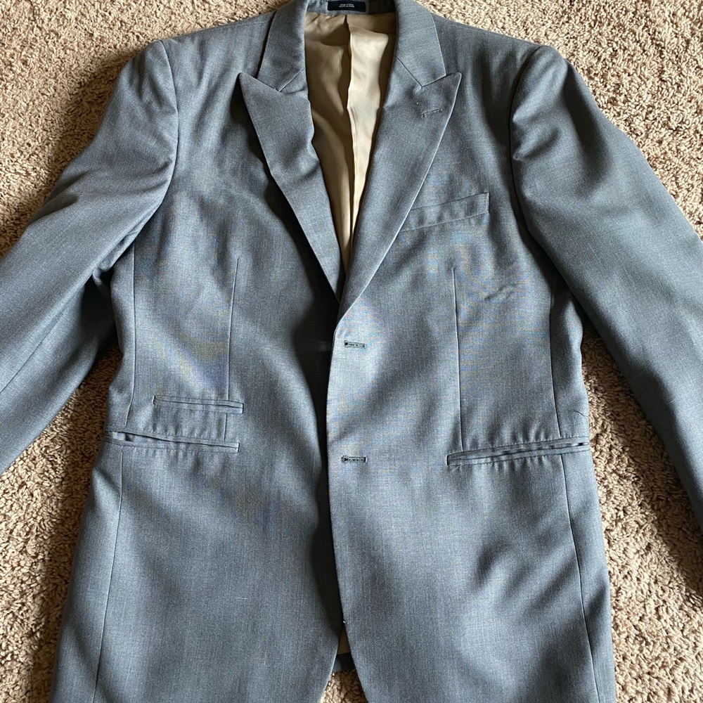 J Ferrar Suit 38R Gray Suit